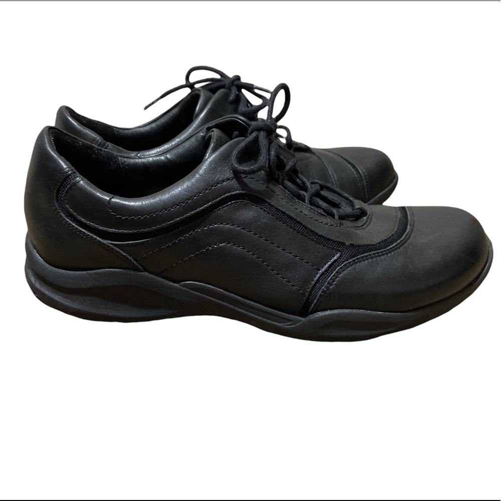 Clarks Wave Walk Womens Walking Shoes Black Leather Lace Up Mesh 7.5